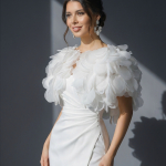 Ярусное свадебное болеро из лепестков