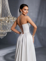 Свадебное длинное платье с корсетом на шнуровке — изображение 2