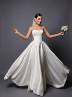 Свадебное длинное платье с корсетом на шнуровке — изображение 4