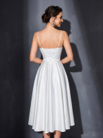 Белое платье женское миди на тонких бретелях с корсетной шнуровкой — изображение 3