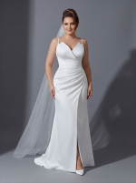 Облегающее свадебное платье гладкой атласной ткани — изображение 4