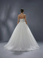 Пышное свадебное платье А-силуэта со съемными спущенными рукавами — изображение 6