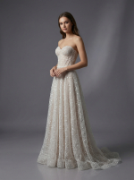 Свадебное платье с открытым верхом с вырезом в форме «сердечка» — изображение 4