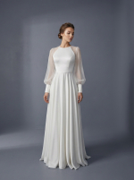 Элегантное свадебное платье А-силуэта с длинными воздушными рукавами на высоких манжетах — изображение 2