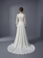 Элегантное свадебное платье А-силуэта с длинными воздушными рукавами на высоких манжетах — изображение 4