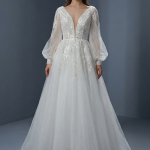 Роскошное свадебное платье А-силуэта с пышными рукавами-фонариками