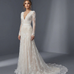 Изысканное свадебное платье А-силуэта з фактурного кружева с цветочными и растительными мотивами