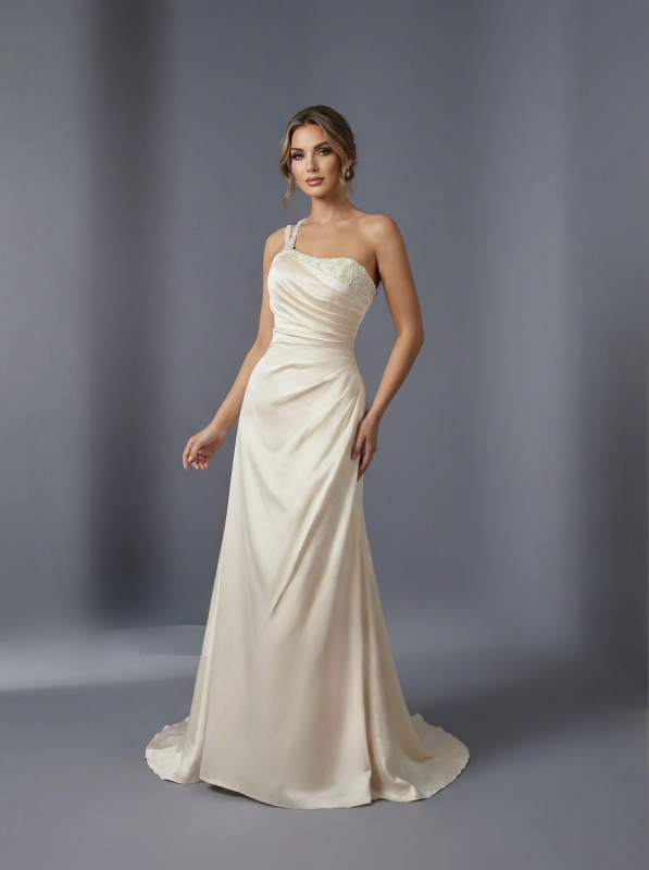 Лаконичное свадебное платье А-силуэта с небольшим аккуратным шлейфом