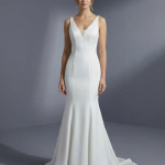 Элегантное свадебное платье в лаконичном стиле