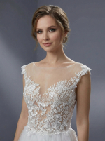 Свадебное платье в классическом стиле А-силуэта — изображение 4