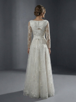 Свадебное платье в классическом стиле А-силуэта — изображение 4