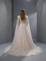 Элегантное свадебное платье А-силуэта — изображение 2