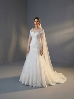 Элегантное свадебное платье силуэта «русалка»