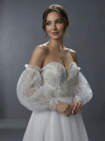 Свадебное платье в классическом и романтичном стиле А-силуэта — изображение 3