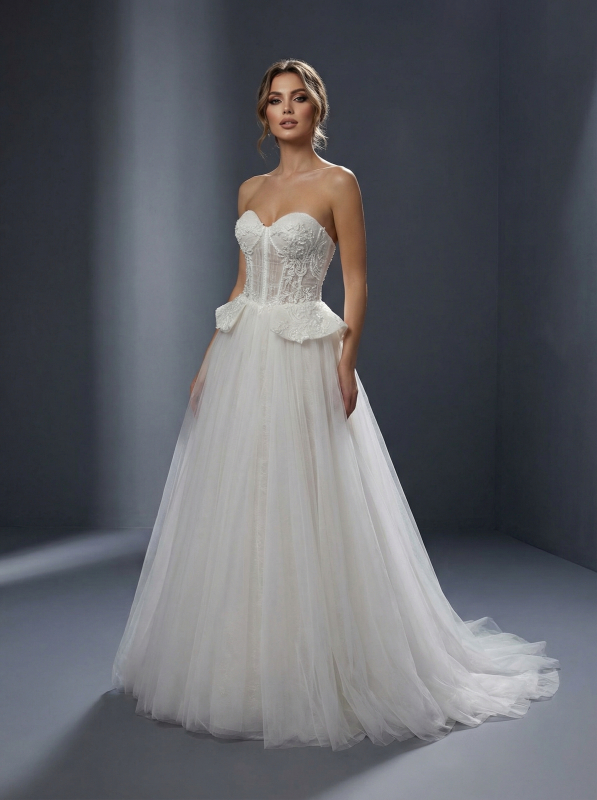 Элегантное свадебное платье в классическом стиле А-силуэта