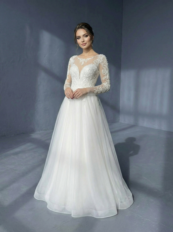 Элегантное свадебное платье в классическом стиле А-силуэта