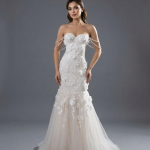 Элегантное свадебное платье силуэта «русалка»