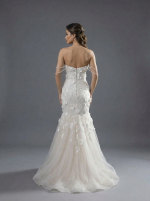 Элегантное свадебное платье силуэта «русалка» — изображение 4