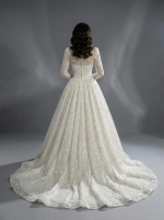 Свадебное платье в классическом стиле — изображение 3