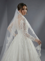 Свадебное платье в классическом в стиле «принцесса» — изображение 4