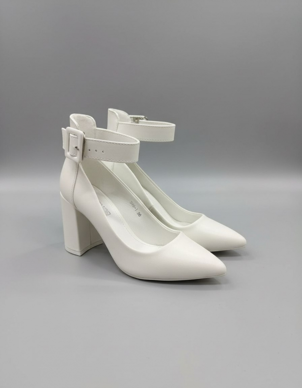 Туфли белые