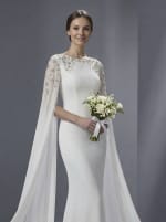 Элегантное свадебное платье в стиле минимализм и королевский шик. — изображение 2